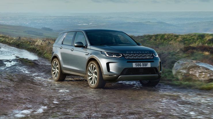 Новый Discovery Sport HSE в цвете Byron Blue.
