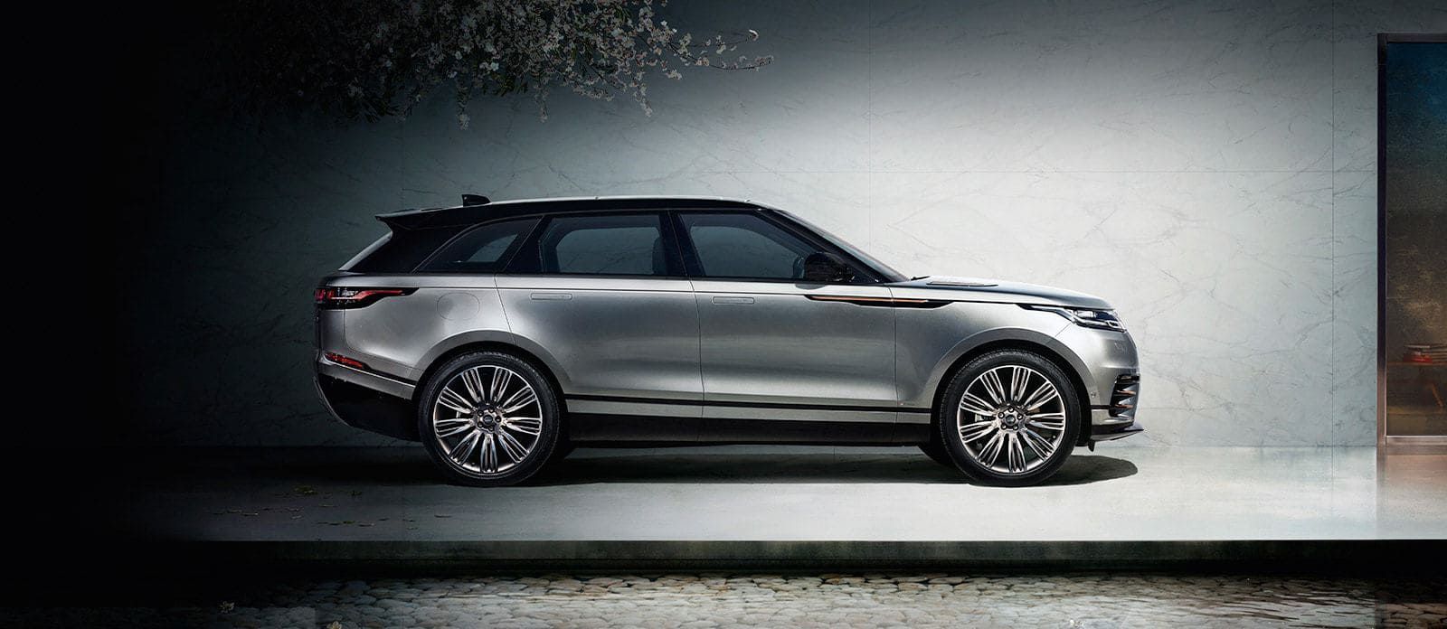 RANGE ROVER VELAR
