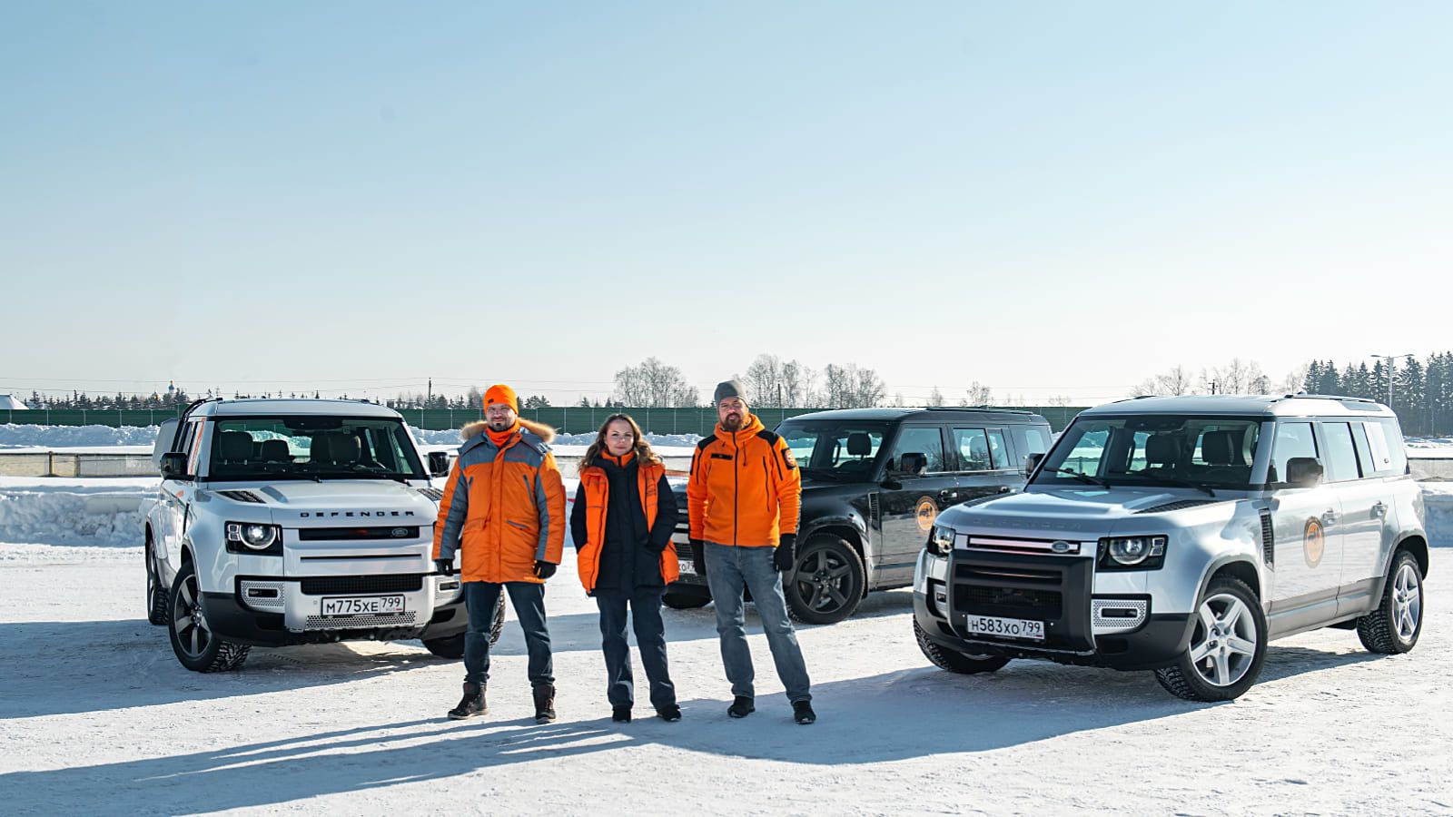 LAND ROVER И<br>
«ЛИЗА АЛЕРТ».<br>
МЫ ПАРТНЕРЫ!